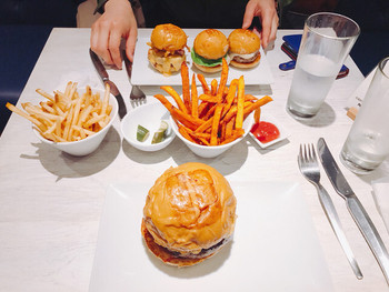 「UMAMI BURGER 青山店」料理 1258891 