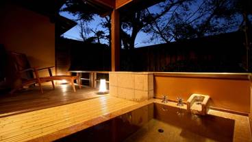 屋外スパ浴槽 / 1