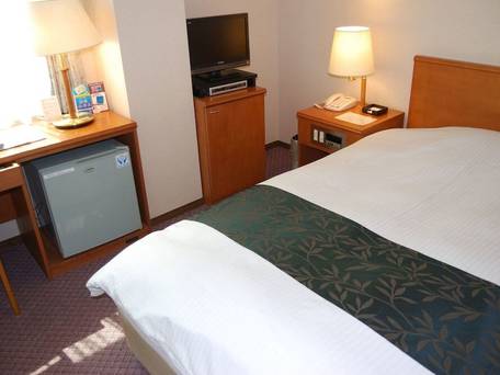 神戸シティガーデンズホテル（旧：ホテル神戸四州園） / 3