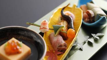 食事・飲み物 / 9