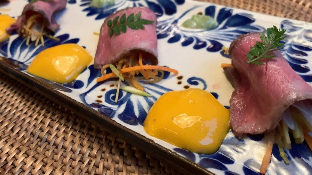 アジアンリゾート風の
レストランでディナー / 3