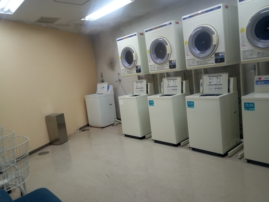 コインランドリーもあります。