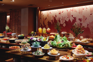 心躍る種類豊富なビュッフェ