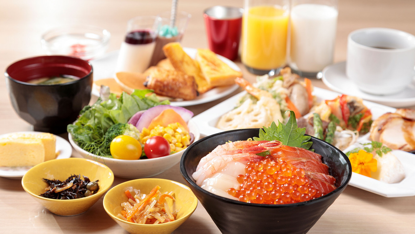 2.ご当地グルメ満載の朝食が人気「ホテルウィングインターナショナル旭川駅前」3929139