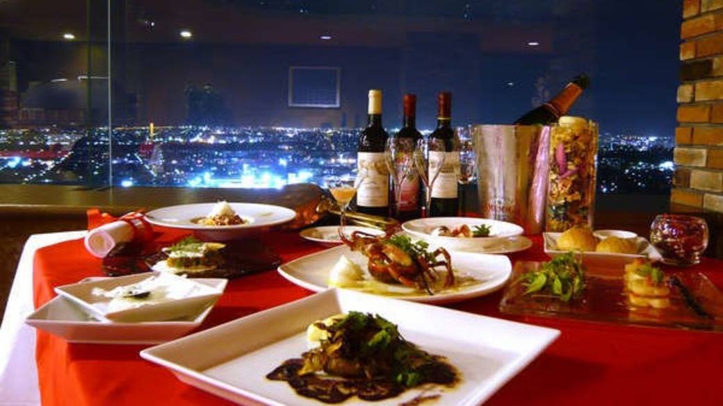 レストランの夕食　一例 / 1