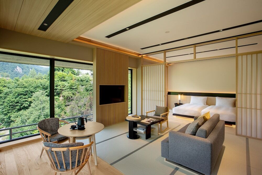 全室展望温泉付きスイート!家族で仲良くマイペースなおこもりを4001818