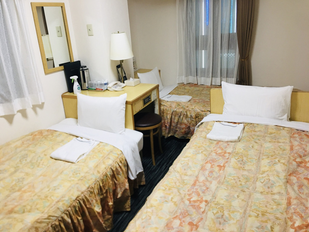 スーツケース開ける場所がなくて大変でした