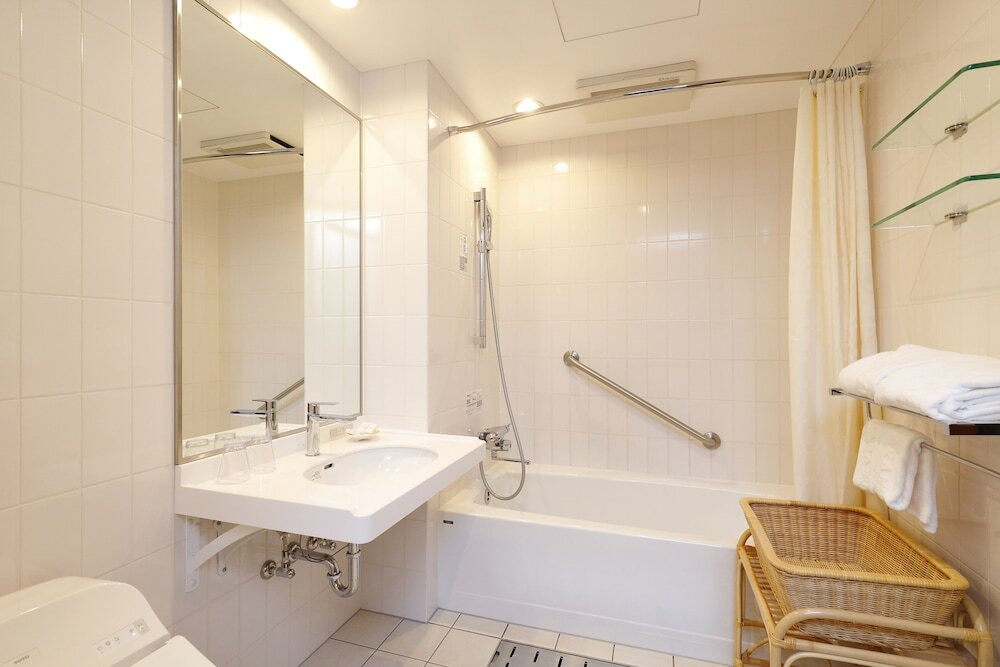 本館デラックス コンフォート コーナー／浴室一例