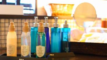 客室のアメニティ例 / 2