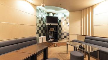 カラオケ ルーム / 11