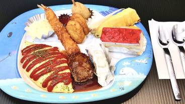 食事・飲み物 / 4