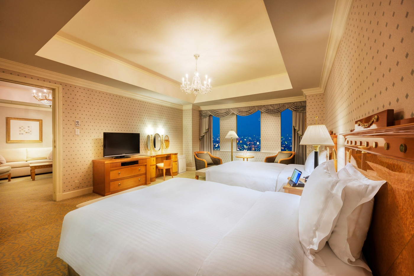 駅直結♡名古屋の景色を2人で満喫3528283