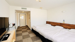 ハリウッドトリプルルーム 禁煙