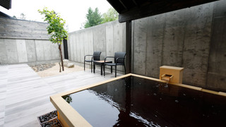 源泉かけ流し露天風呂付き 51sqm - デラックスツイン 禁煙