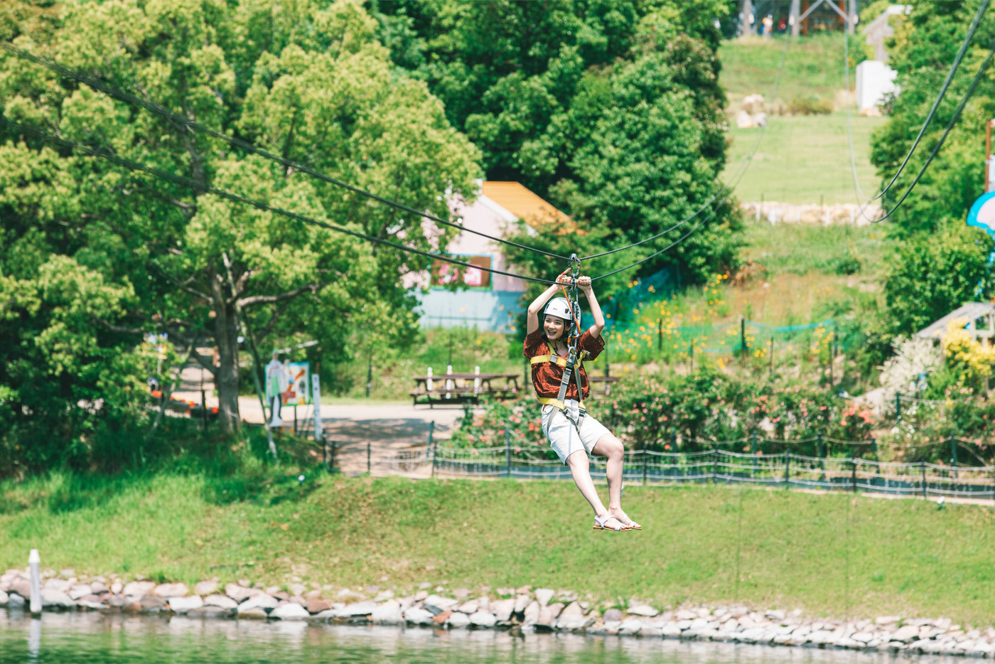 スリル満点のアトラクションでストレス発散！1891335