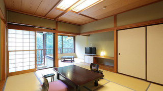 小さなテラスのある客室 (和室) <禁煙>