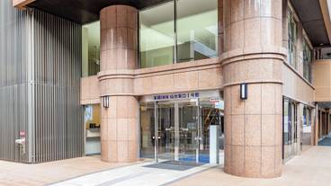 施設の入り口 / 8