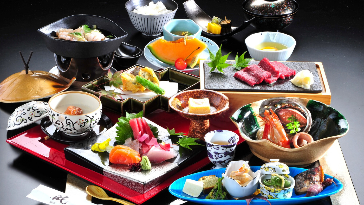 高台から太平洋を一望。クエをイタリアンのコースで味わえるホテル4231107