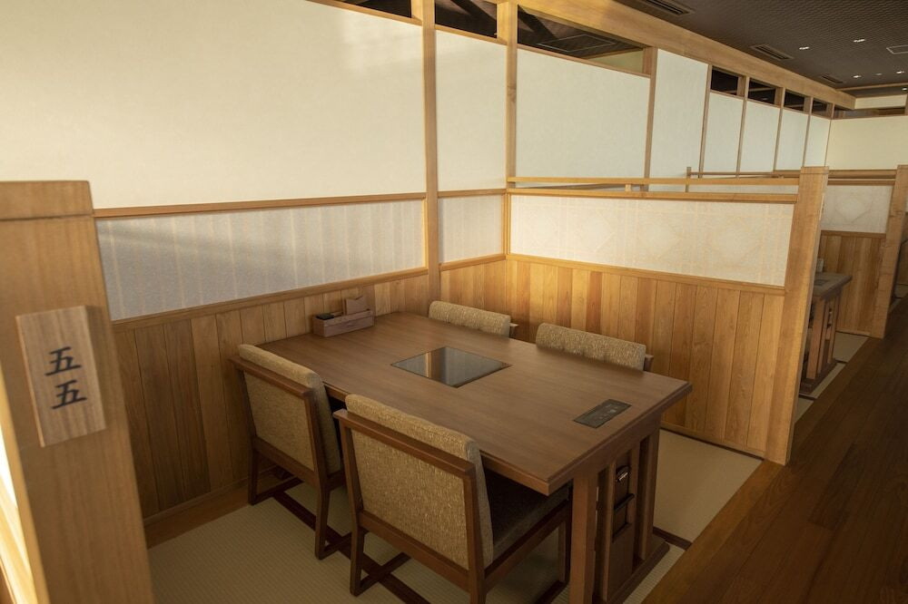 旅館のお食事処