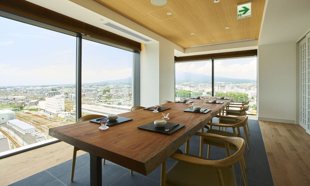 レストラン個室