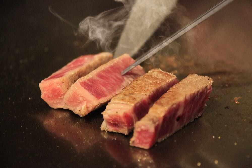ジャグジー付き露天風呂でセレブ気分♪焼きたて鉄板料理にも舌鼓4051234