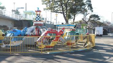 子供用の遊び場 - 屋外 / 4