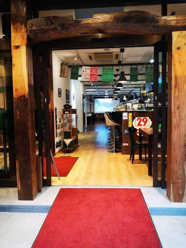 内部エントランス