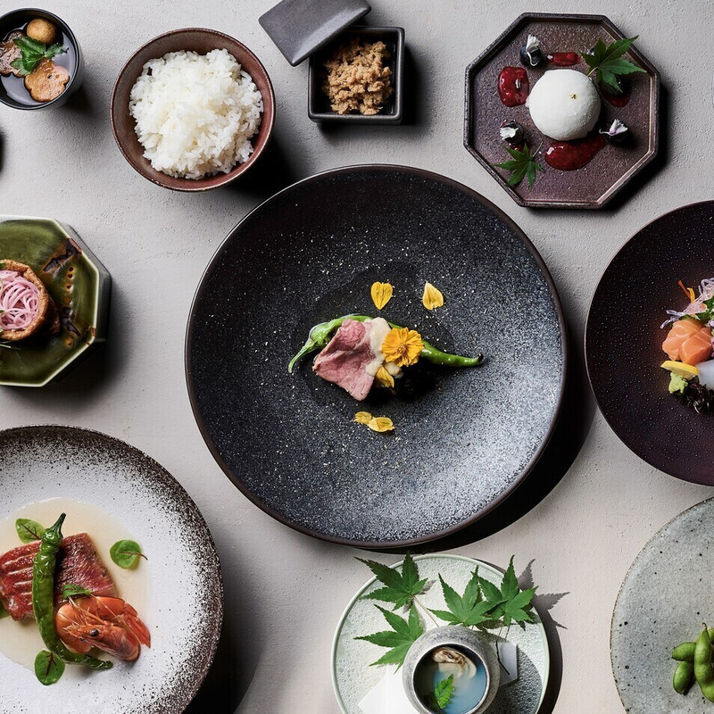 夕食／和洋折衷会席一例①