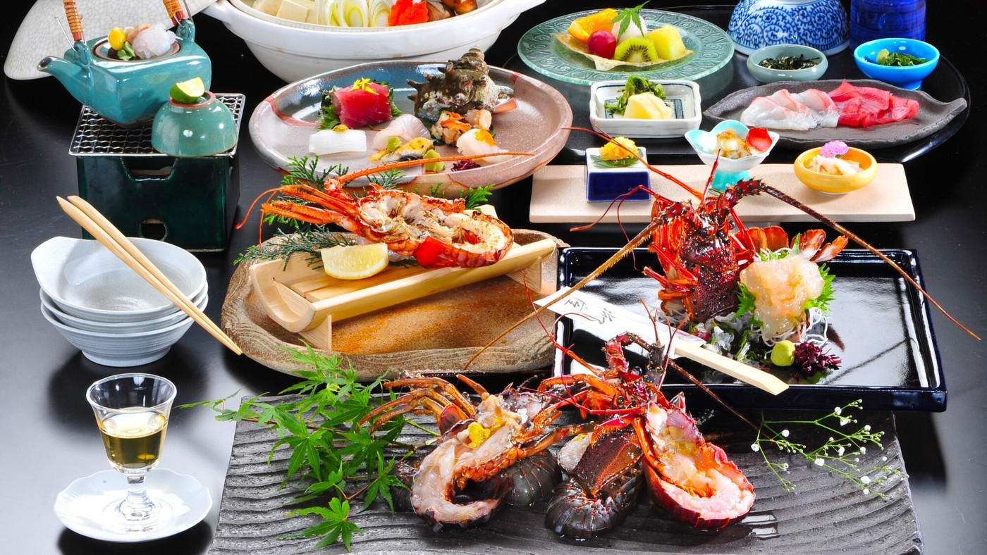 観光に便利な立地！クエや伊勢海老を味わい、温泉に癒やされる休日を4231120