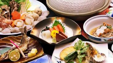 食事・飲み物 / 4