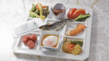 食事・飲み物 / 1