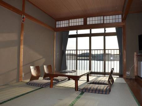 河畔の宿 からつキャッスル / 4