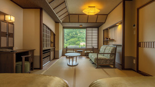 ツイン 36平米 禁煙 / 国道側 / 天然温泉客室風呂付き