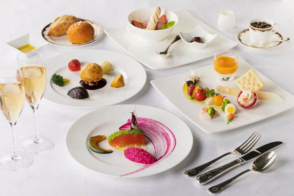 洞爺湖を見下ろす幻想的な風景が非日常の世界へと誘う3420468