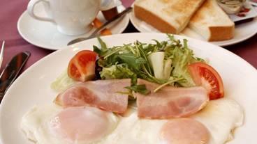 食事・飲み物 / 3