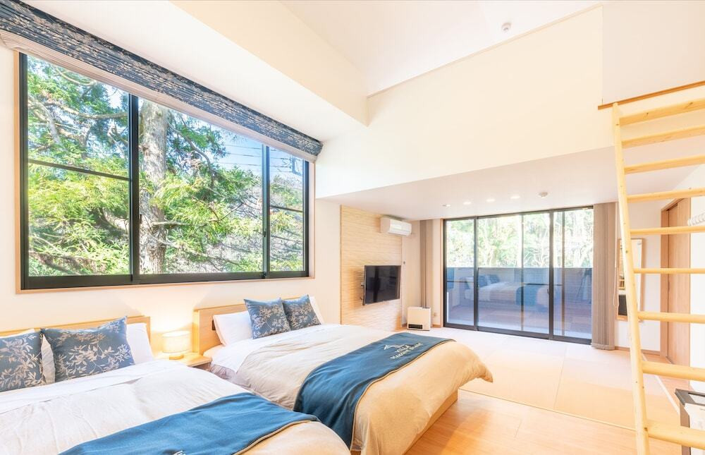 芦ノ湖の近くの森に佇むおしゃれな貸別荘3907502