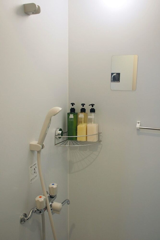 バスルームのシャワー