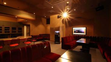 カラオケ ルーム / 6