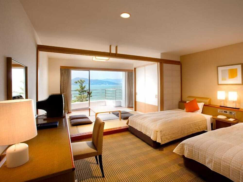 レンタル無料で手軽に楽しめるパターゴルフ♪目の前にレイクビューが広がるホテル3556069