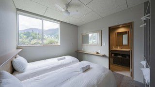 ラグジュアリー シャレー 5 ベッドルーム キッチン マウンテンビュー