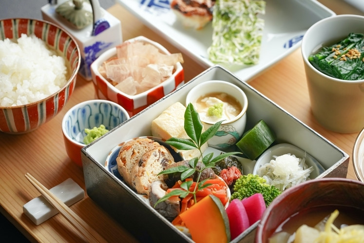 達人監修のサウナや川辺のテントサウナを体験4257664