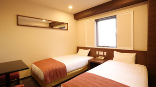 ツインルーム シングルベッド 2 台 禁煙