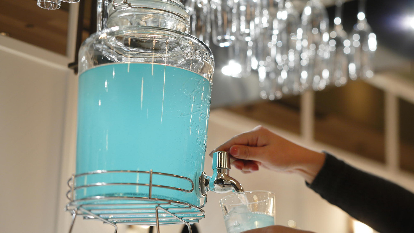 まったりラウンジとバストイレ別の客室がうれしい4374796