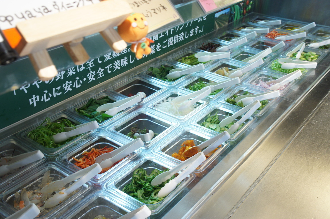 「ややダイニング」料理 690382 新鮮朝採れ野菜がズラリ。