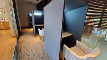 ライブラリーラウンジ内ワークスペース(例1) / 10