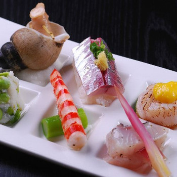 新潟の味覚と「利き酒セット」で身も心も満足・満腹！3912395