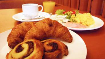 食事・飲み物 / 3