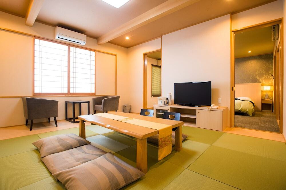 本館 丘ノ想／あざみ