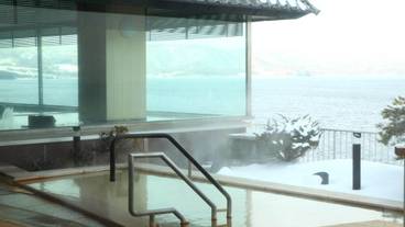 屋外スパ浴槽 / 1