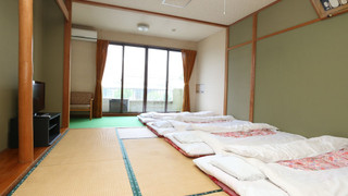 和室 スタンダードルーム 共用バスルーム 喫煙可